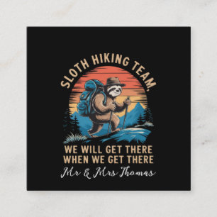 Das Sloth Wander Team wird bei uns ankommen Quadratische Visitenkarte
