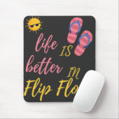 Das sonnige Leben am Sommerstrand von Flip Flops i Mousepad (Mit Mouse)