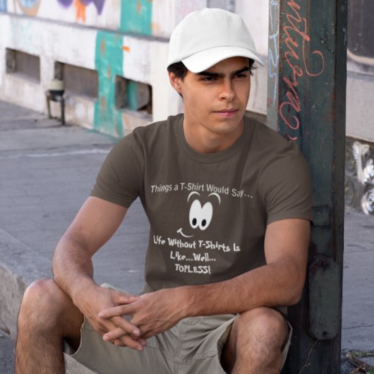 Das sonnige Leben ohne T - Shirt ist ein toploses 