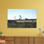 Das Space Shuttle Atlantis entfaltet seinen Drag R Leinwanddruck (Insitu (Wohnzimmer))