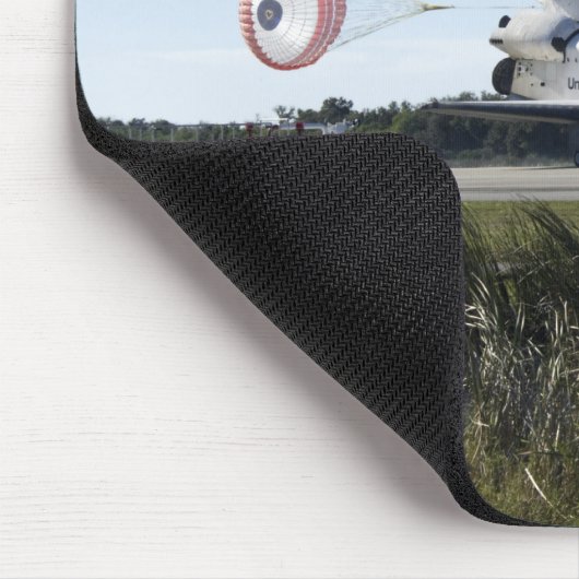 Das Space Shuttle Atlantis entfaltet seinen Drag R Mousepad (Ecke)