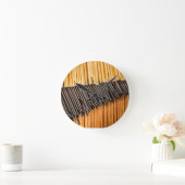 Das Spaghetti Träger Top Runde Wanduhr (Zuhause)