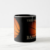 Das Spiel des Basketballs Zweifarbige Tasse (Mittel)