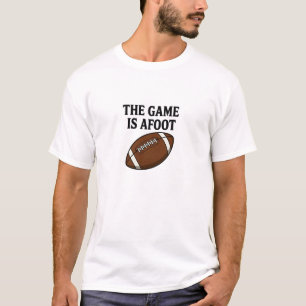 Das Spiel ist im Gange in Weiß T-Shirt