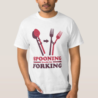Das Sprechen führt dazu, Liebe zu erzwingen Romant T-Shirt