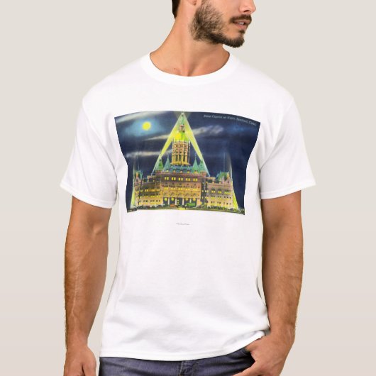 Das Staats-Hauptstadts-Gebäude nachts T-Shirt (Vorderseite)