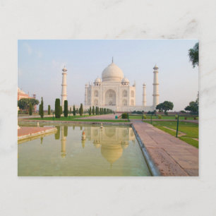 Das stille friedliche Taj Mahal bei Sonnenaufgang  Postkarte