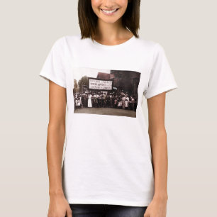 Das Stimmrecht-Gruppe der Frauen mit Fahne T-Shirt