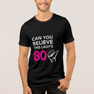 Das T-Shirt der 80-jährigen Dame Tri-Blend Shirt