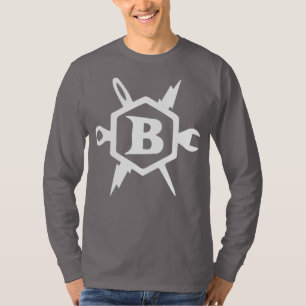 Das T-Shirt des langschlackigen Chirurgie