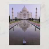 das Taj Mahal, das sich perfekt im Pool im Postkarte (Vorderseite)