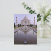 das Taj Mahal, das sich perfekt im Pool im Postkarte (Stehend Vorderseite)