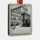 Das Theater in Hannover, c.1910 Silbernes Ornament (Rechts)
