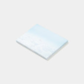 Das Themed Flugzeug, ein Flugzeug fliegt in blaue Post-it Klebezettel (angewinkelt)