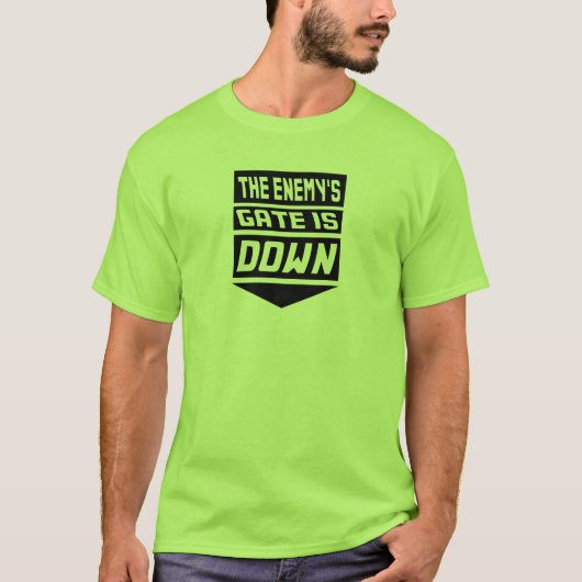 Das Tor des Feindes ist unten T-Shirt (Vorderseite)