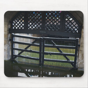 Das Tor des Verräters Mousepad