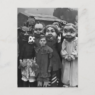 Das Treffen an Halloween Postkarte