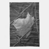 Das trockene Ahornblatt - Handtuch (Vertikal)