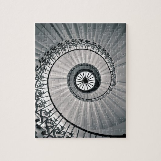 Das Tulpe-Treppenhaus, das Haus Greenwich der Puzzle (Vertikal)