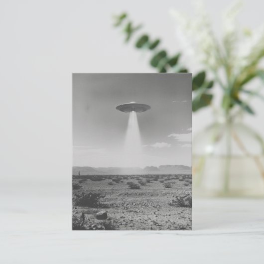 Das UFO in der Wüste Schwarz und Weiß Postkarte (Stehend Vorderseite)