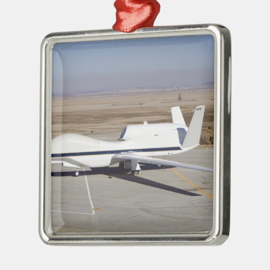 Das unbemannte Flugzeug der Global Hawk Silbernes Ornament (Links)