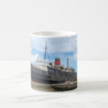 Das verlassene TSS Duke of Lancaster Schiff