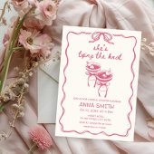 Das von Hand gezeichnet Coquette-Brautparty binden Einladung