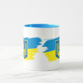 Das Wappen der Ukraine auf der Staatsflagge Tasse (Zentrum)