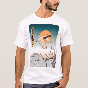 Das Wasser bleibt nach dem Flug eines Vogels erhal T-Shirt