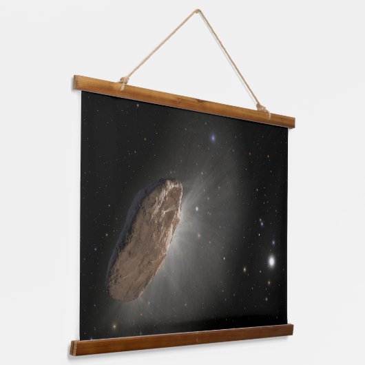 Das Wayward Interstellar Objekt Oumuamua. Wandteppich Mit Holzrahmen (Gewinkelt)