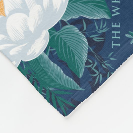 Das weiße Lotus Midnight Lotus-Muster Fleecedecke (Ecke)