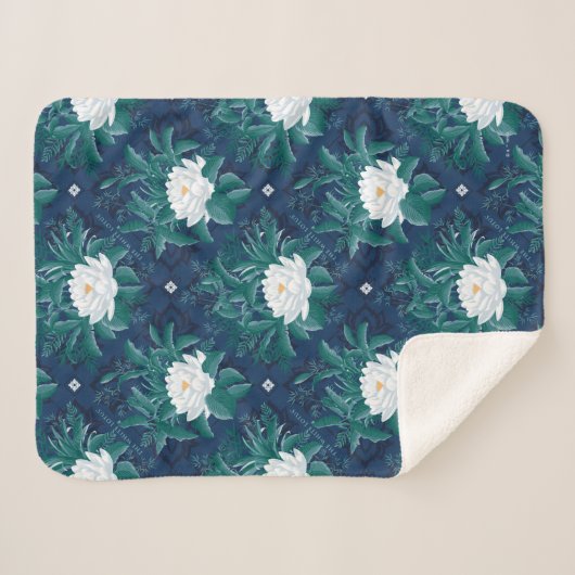 Das weiße Lotus Midnight Lotus-Muster Sherpadecke (Vorderseite (Horizontal))