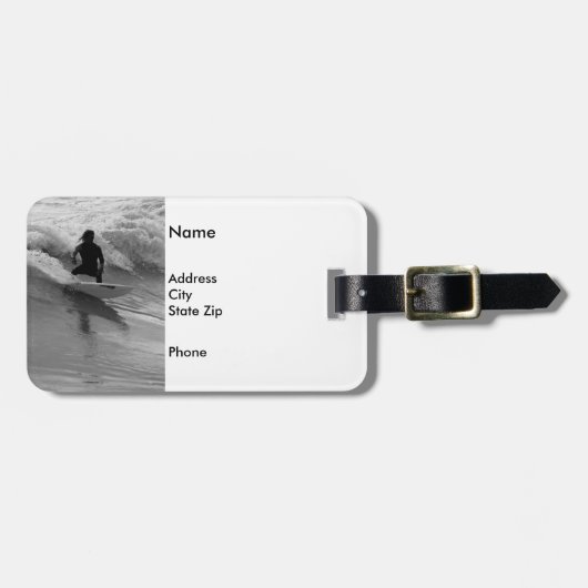 Das Wellenreiten im Graustufen Gepäckanhänger (Vorderseite horizontal)