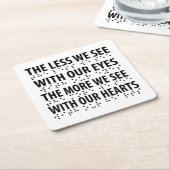 Das Weniger sehen wir mit unseren Augen - Blindhei Rechteckiger Pappuntersetzer (angewinkelt)