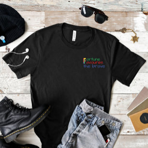 Das Zitat-Glück motivieren begünstigt den tapferen T-Shirt