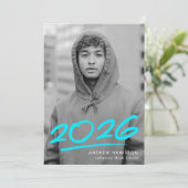 Dashed Turquoise Class of 2025 Foto Abschluss Ankündigung (Stehend Vorderseite)