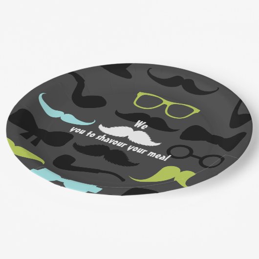 Dashing Little Man Mustache Party Pappteller (Schrägansicht)