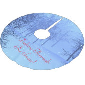 Dashing Through the Snow! zu Polyester Weihnachtsbaumdecke (Schrägansicht)