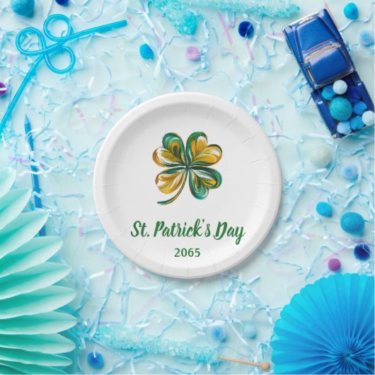 Dated St. Patrick's Day Kleeblatt Pappteller (Party)