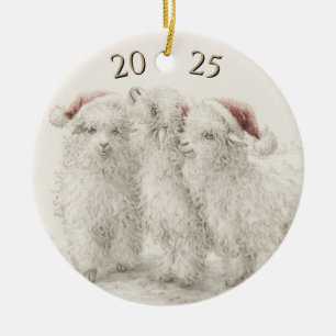 Datiertes Angora-Ziegen-Trio Weihnachtsmann-Mütze Keramik Ornament