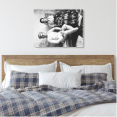 Dato Mandi und Ehefrau auf den Philippinen Fotogra Leinwanddruck (Insitu (Schlafzimmer))