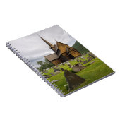 Daubekirche mit Friedhof in Norwegen Notizblock (Rechte Seite)