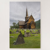 Daubekirche mit Friedhof in Norwegen Puzzle (Vertikal)