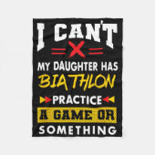 Daughter hat Biathlon praktiziert lustige Eltern S Fleecedecke (Vorderseite)