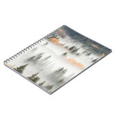 Dawn Ground Fog deckt Bergwald ab Notizblock (Linke Seite)