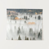 Dawn Ground Fog deckt Bergwald ab Wandteppich (Vorderseite (Horizontal))