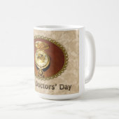 Day Gold TimePiece glücklicher Doktoren Kaffeetasse (VorderseiteRechts)