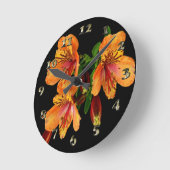 Day Lilies - Orange blühende Petals Feather Runde Wanduhr (Winkel)