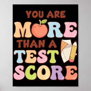 Day Teacher Shirt Sie sind mehr als ein Test Score Poster