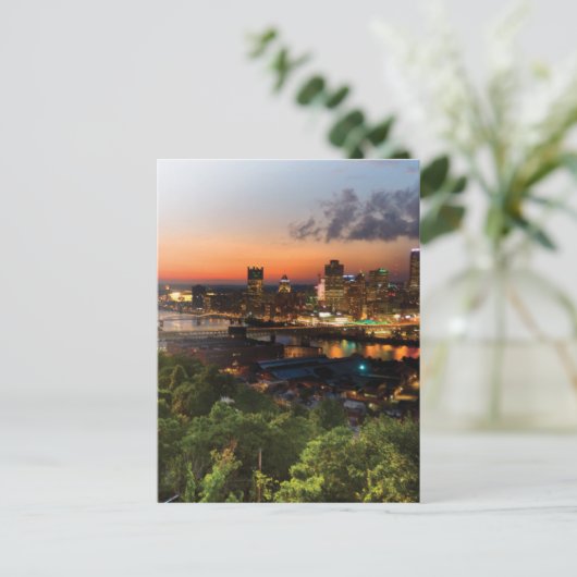 day-to-night-pgh-web.jpg postkarte (Stehend Vorderseite)